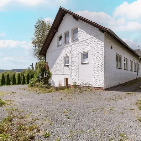 Vakantiehuis Inviting In Hildfeld Near Slopes